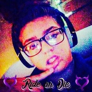 Meet your Posher, Alexus